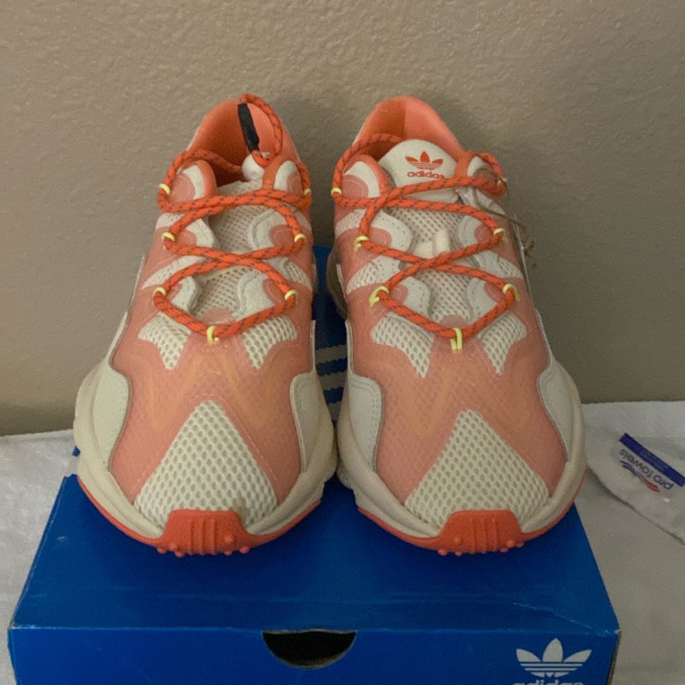 Adidas Ozweego plus Women’s